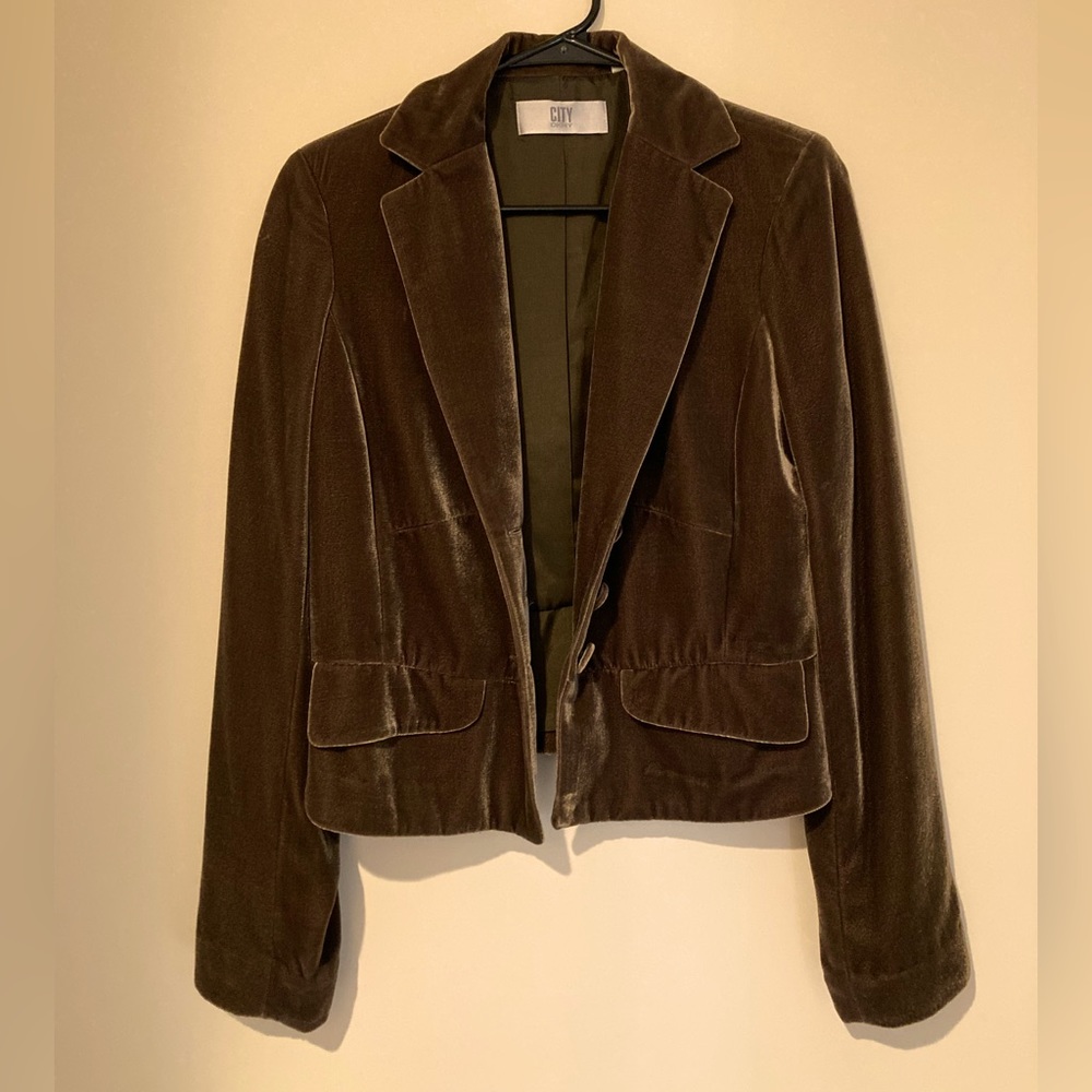 DKNY City Ladies jacket in forest/olive color, size 6
